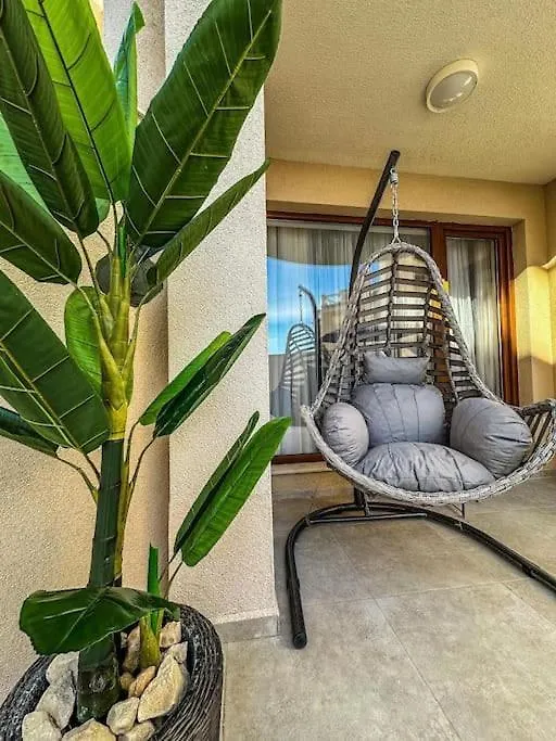 Seaside Sunset - Free Parking Apartment Golden Sands